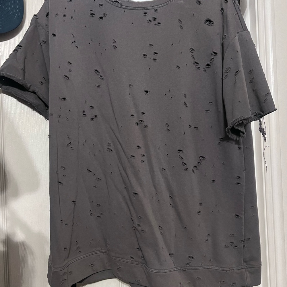 Easel Charcoal Distressed women’s Tee